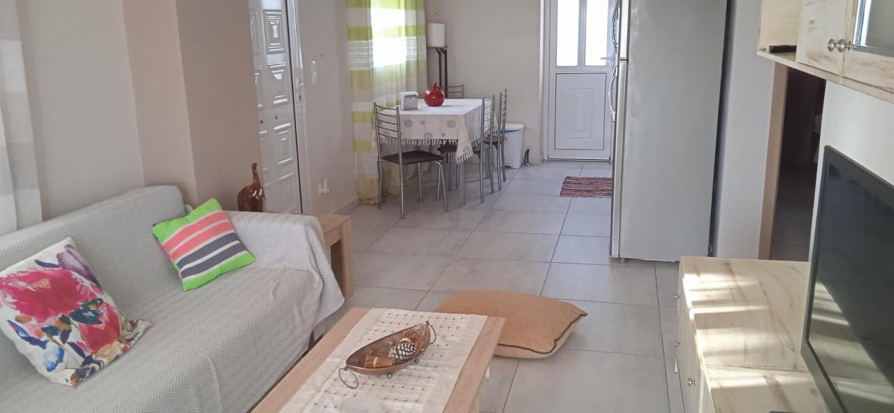 Kate'S Family House Villa Pylos Exterior photo